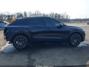 Audi Q8 2020 Audi Q8 Premium Plus 55 TFSI 2020 3.0 Benzyna 335KM, zdjęcie 5