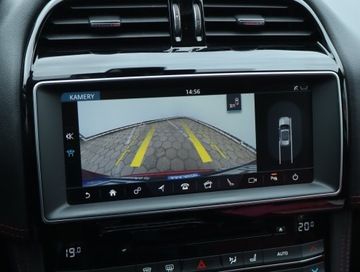 Jaguar F-Pace SUV 2.0 i4D 180KM 2017 Jaguar F-Pace 20d, Salon Polska, 177 KM, 4X4, zdjęcie 14