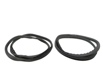 Уплотнитель двери, правая и левая задняя часть кузова, в сборе, Volvo V50 I (2004-2012)