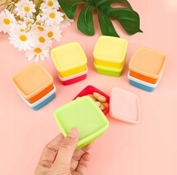 POJEMNIKI NA SOSY PRZEKĄSKI PRZYPRAWY PUDEŁKA NA ŻYWNOŚĆ 75 ml KPL. 5 szt.