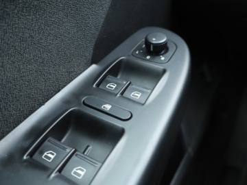 Volkswagen Passat B6 Variant 2.0 TDI 170KM 2006 VW Passat 2.0 TDI, 167 KM, Klima, Klimatronic, zdjęcie 12