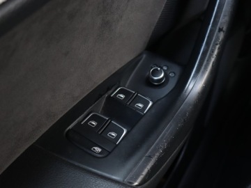 Audi Q3 I SUV 2.0 TDI 177KM 2012 Audi Q3 2.0 TDI, Salon Polska, 174 KM, 4X4, zdjęcie 16