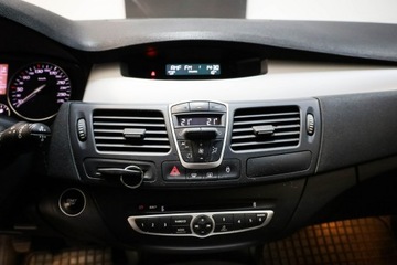 Renault Laguna III Grandtour 2.0 16v 140KM 2008 Renault Laguna 2.0 Benzyna*Keyless*Klima, zdjęcie 17