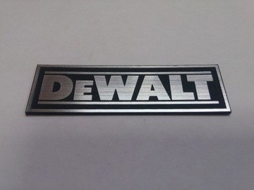 DEWALT naklejka emblemat 120 x 36 mm * SREBRNA