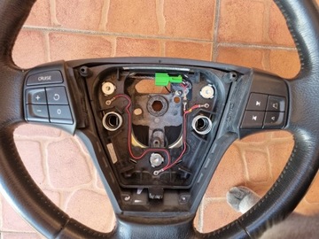 VOLVO V40 KIEROWNICA SKÓRZANA