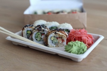 Pojemniki sushi z trzciny cukrowej średnie 50 szt.
