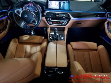 BMW Seria 5 G30-G31 2022 BMW Seria 5 _540XI_M pakiet_G30_xDrive_3.0 L_335 km_2022r 3.0 Benzyna 335KM, zdjęcie 6