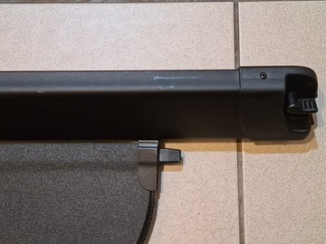 Шторка багажника Toyota Avensis (2015) черная (OE)