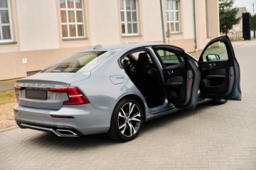 Volvo S60 III 2022 R-DESIGN__ 5 SZTUK W OFERCIE, zdjęcie 18