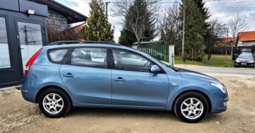 Hyundai i30 I CW Facelifting 1.6 DOHC CVVT 126KM 2010 Hyundai i30 BENZYNA KLIMATYZACJA super okazja polecamy 1.6 Benzyna, zdjęcie 9