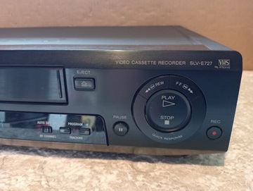 Стерео видеомагнитофон SONY SLV-E727