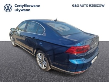 Volkswagen Passat B8 Variant Facelifting 2.0 TSI 190KM 2022 Volkswagen Passat 2.0 TSI 190KM DSG, LED Matrix, Harman Kardon, ACC Salon, zdjęcie 2