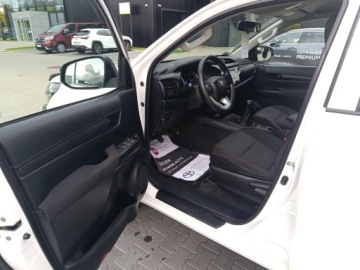 Toyota Hilux VIII Pojedyncza kabina 2.4 D-4D 150KM 2017 Toyota Hilux 2.4 D-4D Double Cab DLX 4x4 Toyota Hi, zdjęcie 24