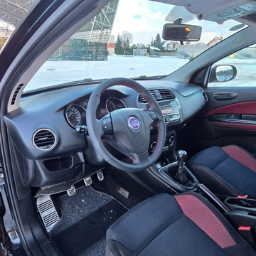 Fiat Bravo II Hatchback 5d 1.6 TD MultiJet 120KM 2008 Fiat Bravo II 1.6 Diesel Multijet 16V DPF Dynamic, zdjęcie 23