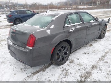 Chrysler 300C II 2021 Chrysler 300s 2021 3.6 Benzyna 300KM, zdjęcie 5
