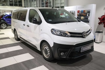 Toyota 2022 Toyota Proace Verso Proace Verso 9 osobowy 2.0 D-4D Long 2,8t 2.0 Diesel, zdjęcie 2