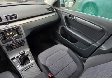 Volkswagen Passat B7 Limousine 1.4 TSI 122KM 2011 Volkswagen Passat 1.4tsi 122km 6b LED Xenon Navi Temp GrzWent.Fotele 2xPDC, zdjęcie 17