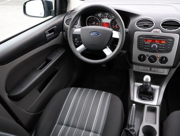 Ford Focus II Hatchback 5d 1.6 Duratec 100KM 2010 Ford Focus 1.6 16V, Klima, zdjęcie 6