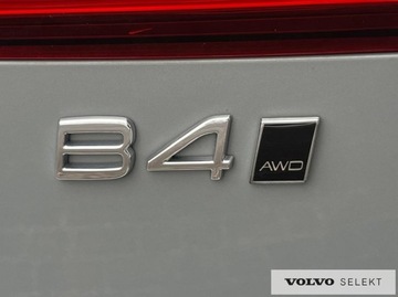 Volvo V60 II  Cross Country Facelifting 2.0 B4 197KM 2023 Volvo V60 Cross Country FV23% Plus B4D AWD LED Tem, zdjęcie 32