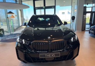 BMW X5 G05 SUV Facelifting 3.0 30d 298KM 2026 BMW X5 BMW X5 xDrive30d dostepne od reki z ogrzewaniem postojowym 3.0, zdjęcie 2