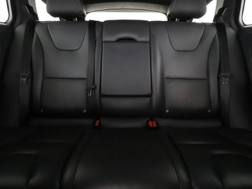 Volvo V60 I Kombi Facelifting 2.0 D2 DRIVE-E 120KM 2016 Volvo V60 2.0D Dynamic Edition Klima Nawigacja, zdjęcie 17