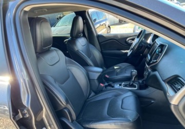 Jeep Cherokee V Terenowy 2.0 MJD 170KM 2014 Jeep Cherokee automat, 4x4, nawigacja, kamera 2.0 Diesel 170KM, zdjęcie 34