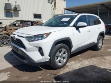 Toyota 2020 Toyota RAV4 2020r., XLE, od ubezpieczalni 2.5 Benzyna 203KM, zdjęcie 2