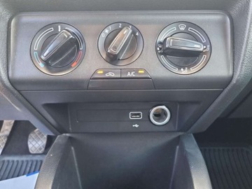 Skoda Fabia III Hatchback Facelifting 1.0 TSI 95KM 2019 Skoda Fabia Skoda Fabia 1.0 TSI Ambition Benzyna 95KM, zdjęcie 20