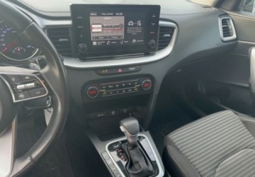 Kia Ceed III Kombi Facelifting 1.5 T-GDI 160KM 2023 Kia Ceed 1.5 T - GDI 160 KM 7 DCT M 1.5 Benzyna 160KM, zdjęcie 15