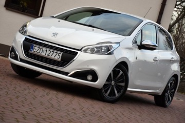 Peugeot 208 I Hatchback 5d Facelifting 1.2 PureTech 82KM 2018 Peugeot 208 I TECH EDITION 1.2MPI 83KM *BOGATA* Piękna Wersja! Jedyna TAKA!, zdjęcie 4
