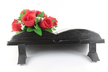 КНИГА на могилу Светодиодное украшение КНИГА КРАСНЫЕ РОЗЫ черная с серебряными буквами