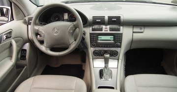 Mercedes Klasa C W203 Kombi T203 3.0 V6 (C 320 CDI) 224KM 2005 Mercedes-Benz Klasa C AVANGARDE Automat Skorzana Tapicerka Tempomat Szyber, zdjęcie 4