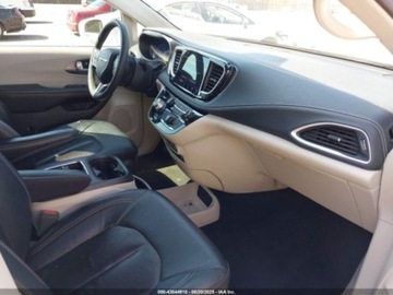 Chrysler Pacifica II 2022 Chrysler Pacifica Touring L 2022 3.6l 3.6 Benzyna 287KM, zdjęcie 8