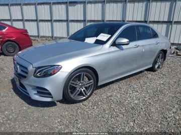 Mercedes Klasa E W213 2020 Mercedes-Benz Klasa E 350 4Matic 2020 2.0l 2.0 Benzyna 255KM, zdjęcie 1