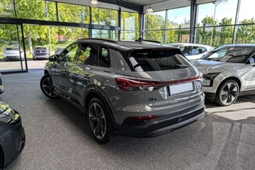 Audi Q4 e-tron 40 204KM 2025 Audi Q4 e-tron Od reki S Line Matrix Comfort Technology Leasing Wyna, zdjęcie 5