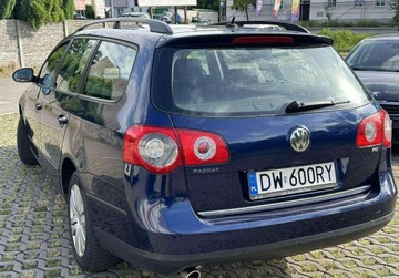 Volkswagen Passat B6 Variant 1.6 FSI 116KM 2005 Volkswagen Passat 1.6 benzyna 2005 okazja 1.6 Benzyna 115KM, zdjęcie 3