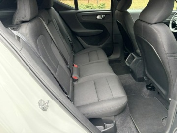 Volvo XC40 Crossover 1.5 T3 163KM 2019 Volvo XC 40 T3 163 KM Automat Kamera CarPlay, zdjęcie 16