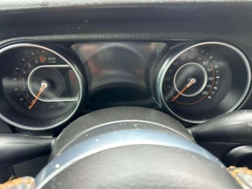 Jeep Gladiator 2021 Jeep Gladiator 2021 JEEP GLADIATOR OVERLAND 3.6 Benzyna 295KM, zdjęcie 8