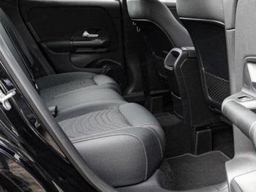 Mercedes GLA II Off-roader Facelifting 1.3 200 163KM 2025 MERCEDES-BENZ GLA 200 Suv 1.3 (163KM) 2025, zdjęcie 11