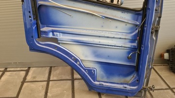 MERCEDES ATEGO ДВЕРЬ ЛЕВАЯ