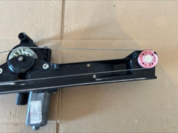 FIAT GRANDE PUNTO 05-08 3D ZVEDÁK OKNO PŘEDNÍ PRAVÝ 51765574 OE