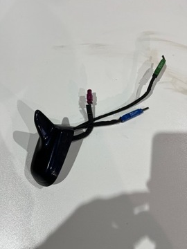 ANTENA DACHOWA GPS 8R0035503C AUDI Q5 8R LZ5A