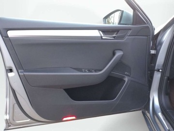 Skoda Superb III Liftback Facelifting 1.5 TSI 150KM 2019 Skoda Superb 1.5 Benzyna 150KM, zdjęcie 11