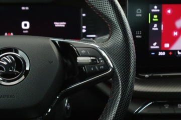 Skoda Octavia IV RS Liftback 2.0 TSI 245KM 2022 Skoda Octavia RS 2.0 TSI, Salon Polska, zdjęcie 18