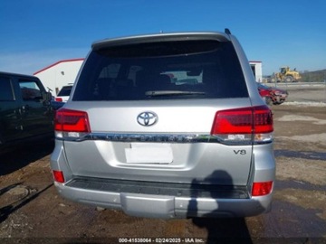 Toyota Land Cruiser VII 2017 Toyota Land Cruiser V8 2017 5.7l 5.7 Benzyna 381KM, zdjęcie 4