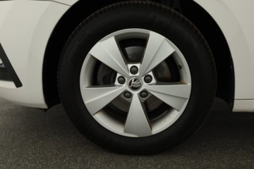 Skoda Octavia IV Liftback 1.5 TSI EVO 150KM 2022 Skoda Octavia 1.5 TSI, Salon Polska, zdjęcie 11