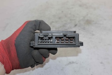 KAWASAKI ZR-7 ZR750F 99-03 Блок предохранителей