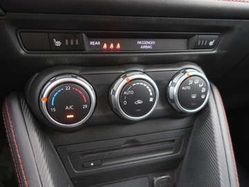 Mazda 2 III Hatchback 5d 1.5 SKY-G 90KM 2015 Mazda 2 1.5 16V, Klima, Tempomat, Parktronic, zdjęcie 11