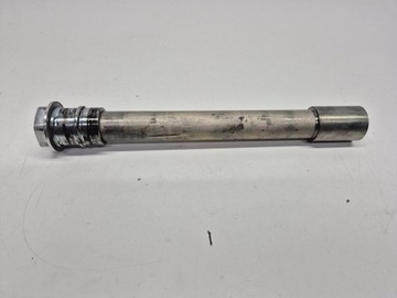 Yamaha MT 10 SP (24) ПЕРЕДНЯЯ ОСЬ