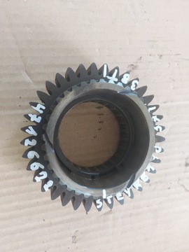 KOŁO ZĘBATE 47126622 STEYR 6140 2012R